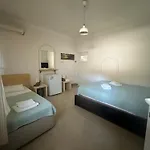B&B Mavi Lotus