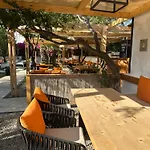 Mavi Lotus B&B